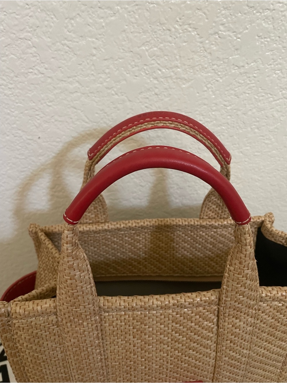 Marc Jacobs Straw Tote with Red Handles and Floral Embroidery - Picture 6 of 9